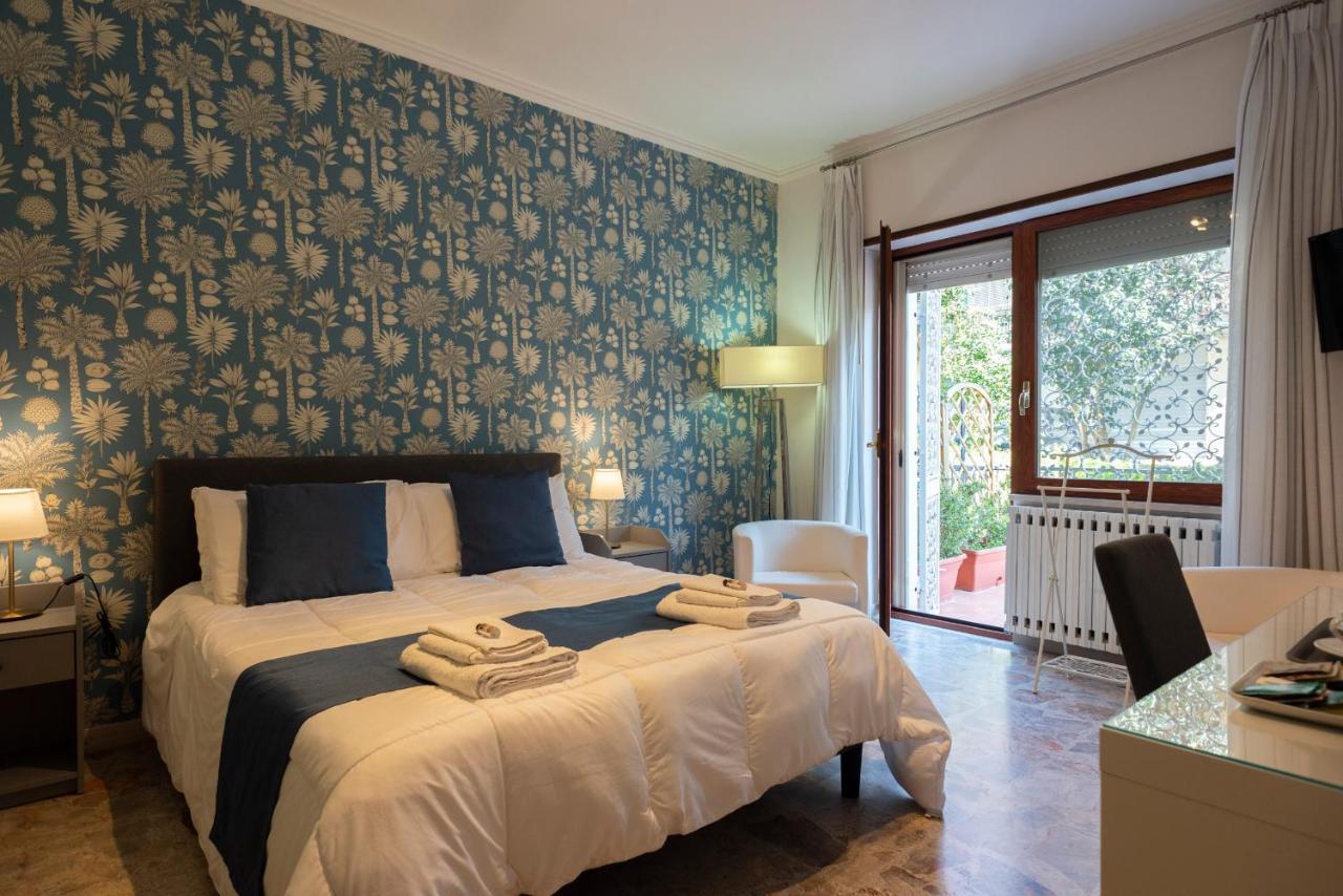 Room 66 Napoli Bagian luar foto