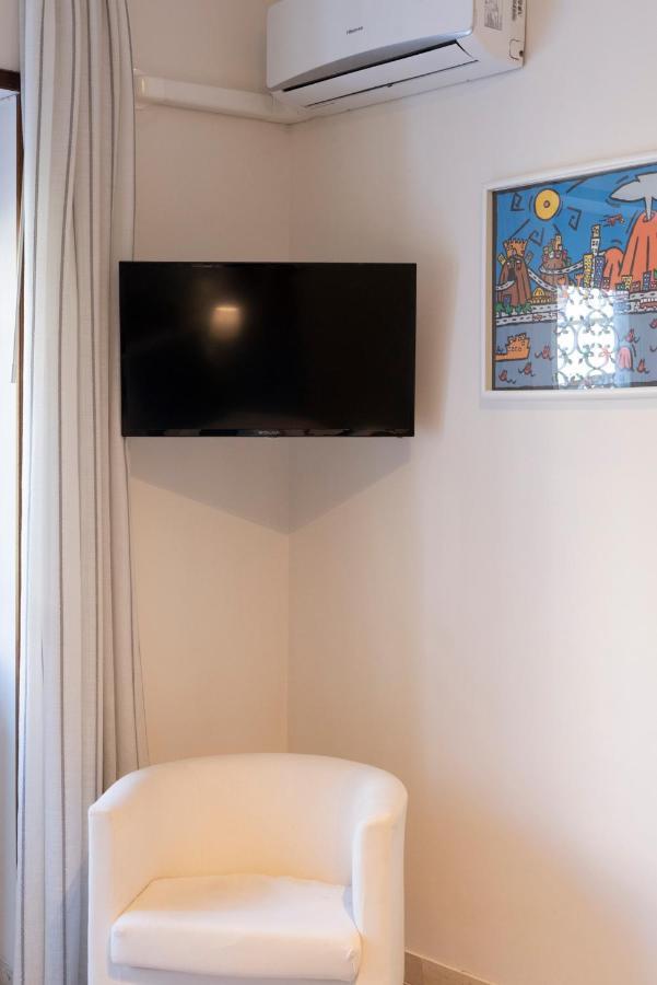 Room 66 Napoli Bagian luar foto
