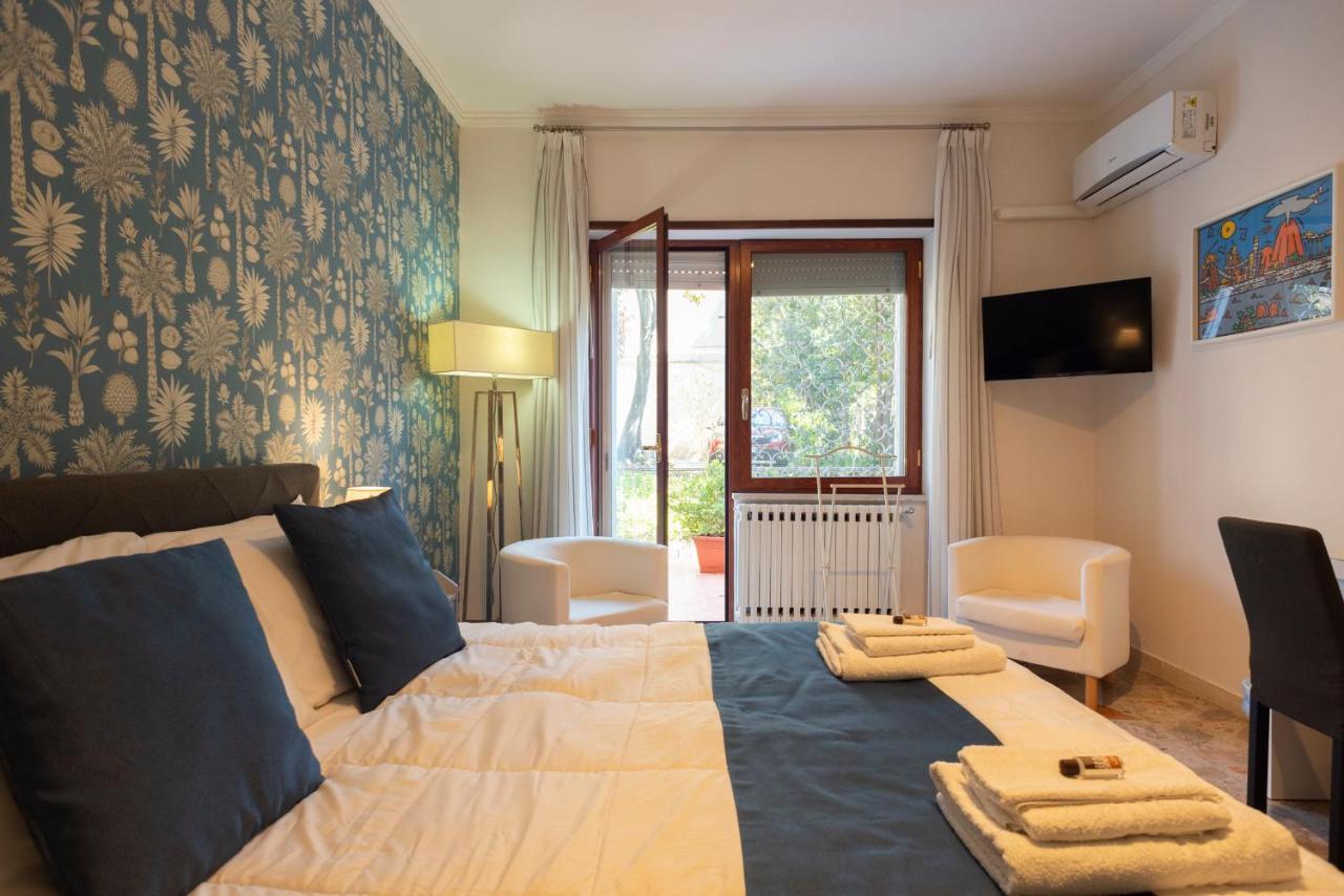 Room 66 Napoli Bagian luar foto