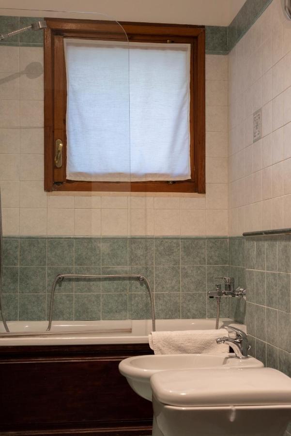 Room 66 Napoli Bagian luar foto